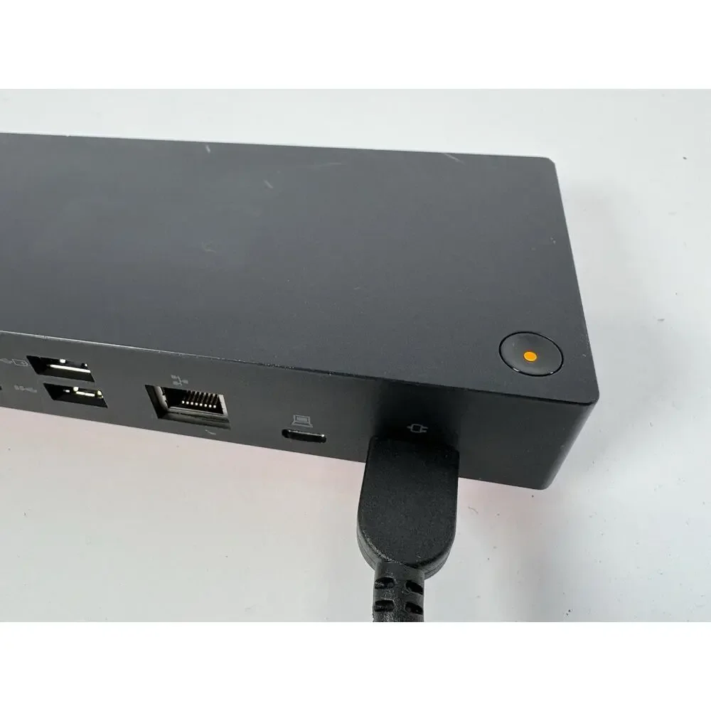 Lenovo ThinkPad Hybrid USB-C DUD9011D1 Powers On And Has Power Cord